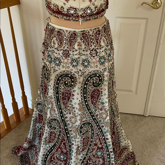 Embroidered Two-Piece Set - Picture 10 of 12